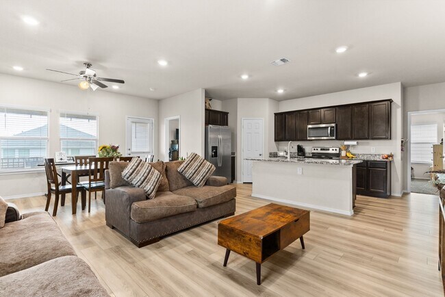 Building Photo - 2314 Merganser Dr