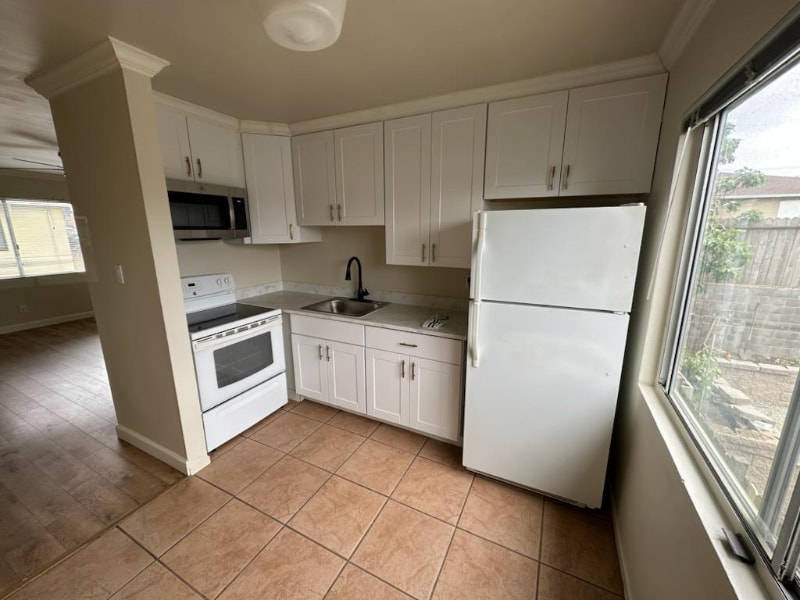 Primary Photo - 929 Sheridan St