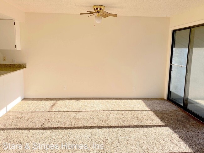 Building Photo - 2 br, 1.5 bath House - 14130 E. Temple Dri...