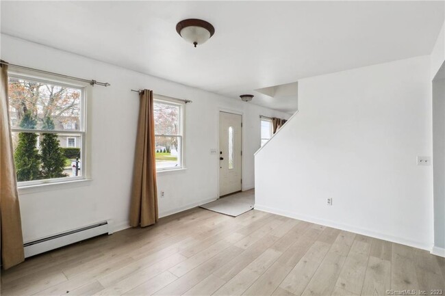 Foto del edificio - 43 W Elderkin Ave