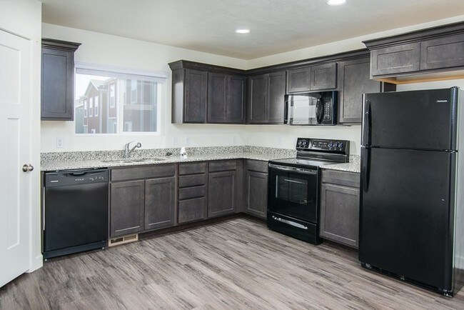 Building Photo - Amazing Views in Herriman