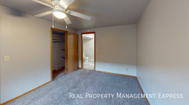 Foto del edificio - 1 Bedroom 1 Bathroom Apartment