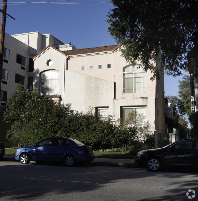 Primary Photo - 4432 Ensign Ave