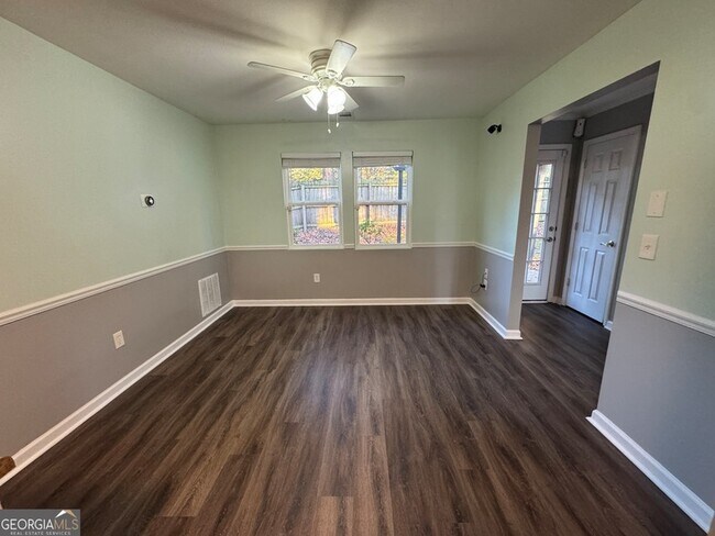 Building Photo - 5883 Brookside Dr SE