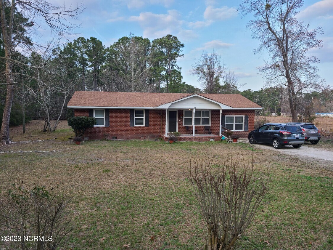 735 Shepards Rd, Hampstead, NC 28443 House Rental in Hampstead, NC