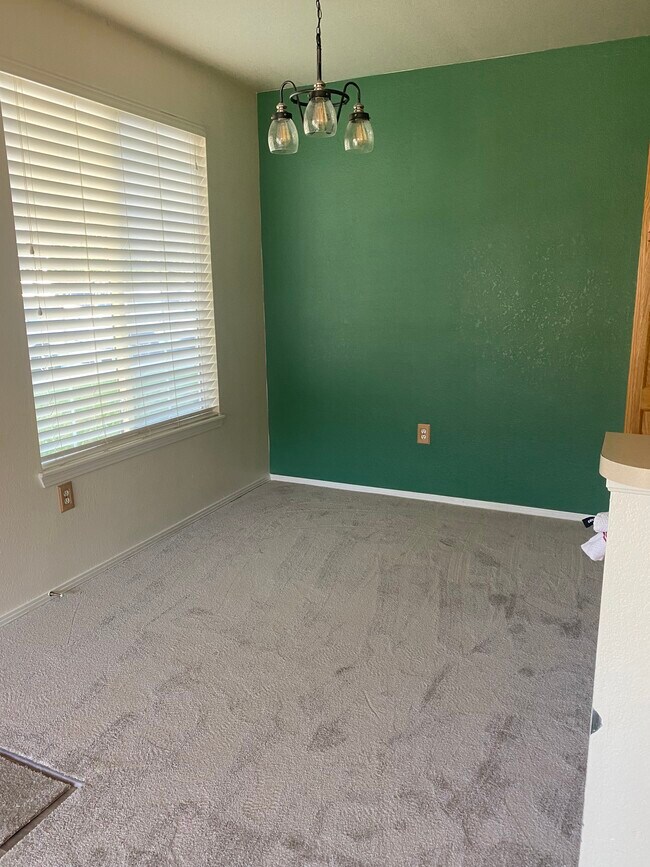 Dining Room - 3002 W Elizabeth St