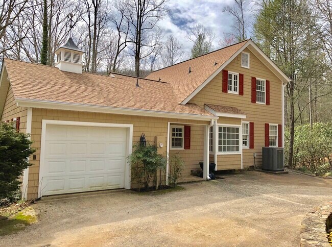 Building Photo - 1660 Copper Creek Rd