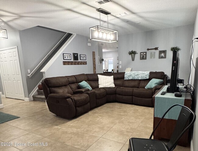 Building Photo - 149 Broyles Dr