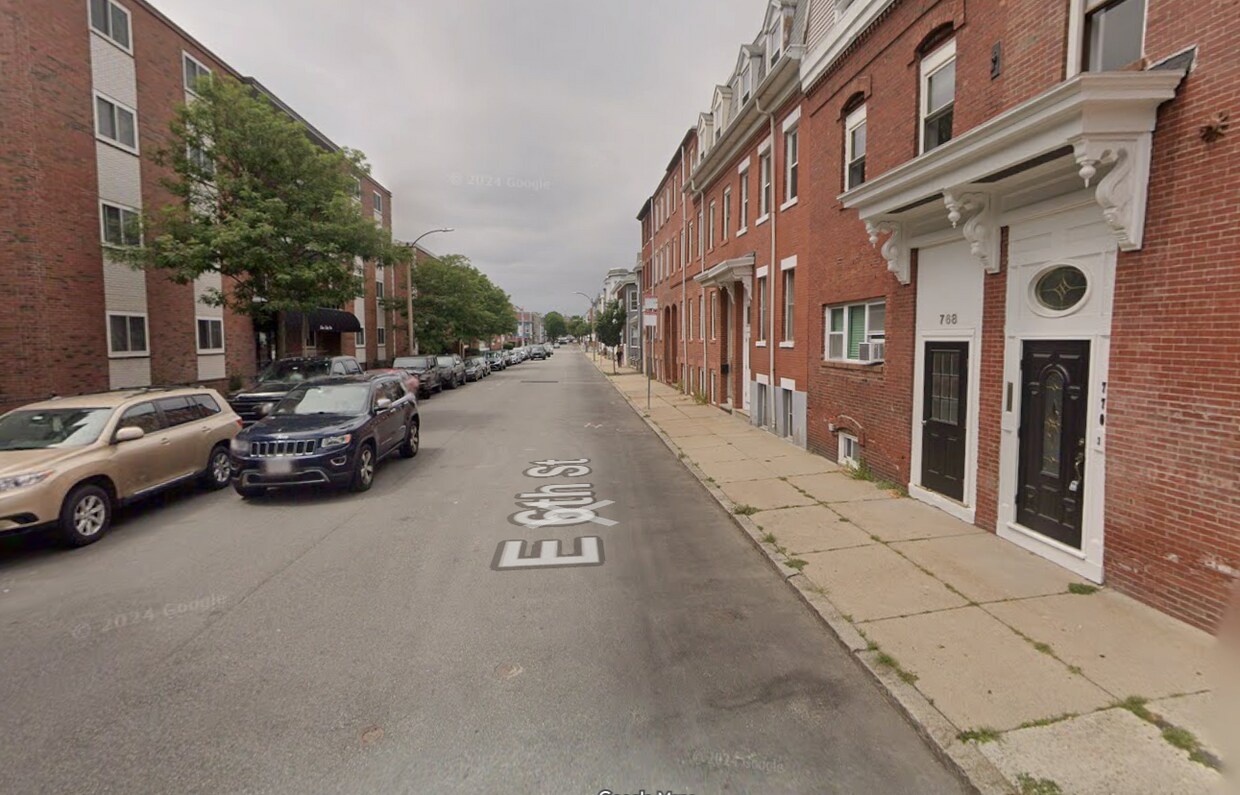 Primary Photo - 773 E 6th St