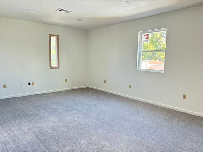 Foto del edificio - 830 Johnson Ave