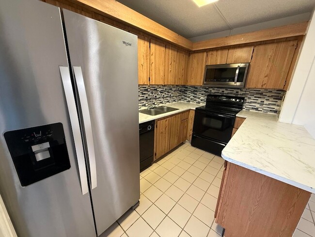 Building Photo - 1640 Forest Lakes Cir