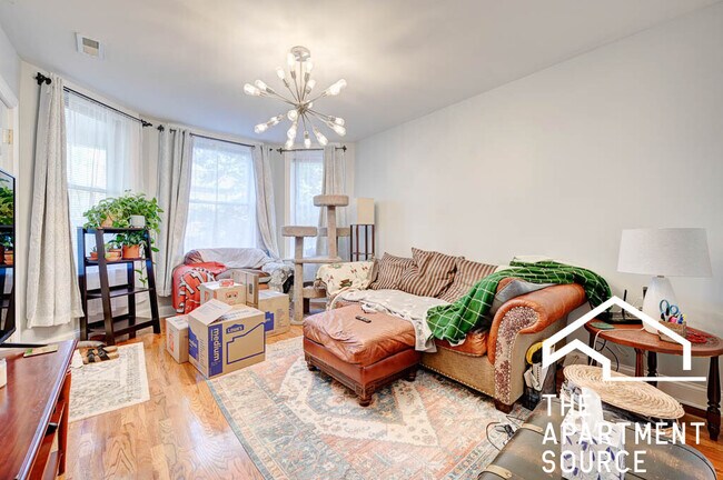 Building Photo - 3064 N Haussen Ct