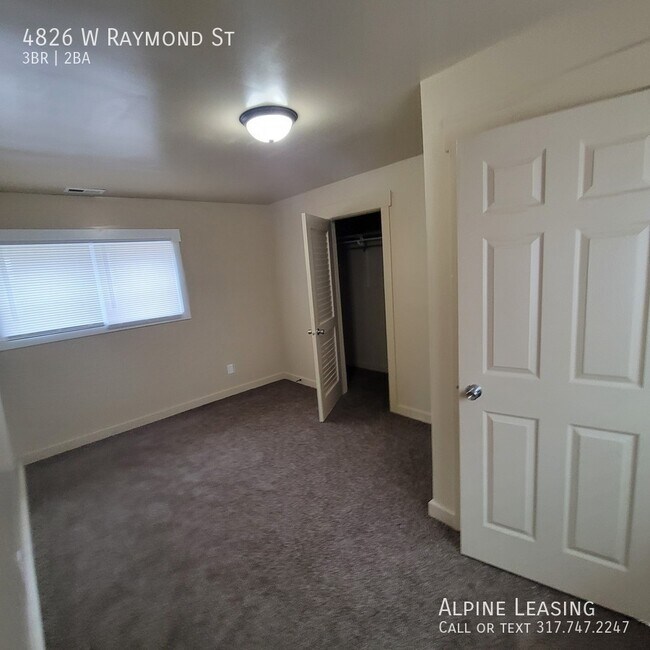 Foto del edificio - Park Fletcher area 3BR/2BA House ready to ...