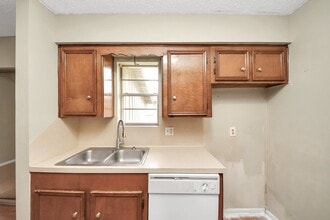 Building Photo - 1006 Perry St