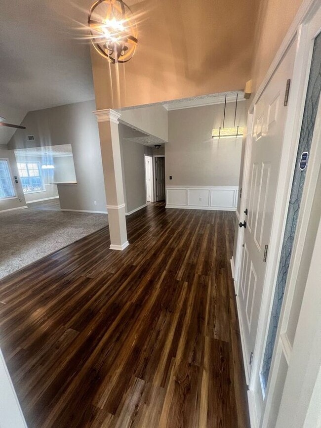 Foto del edificio - Move-In Ready 3 Bedroom Ranch with Bonus Room in Sought-After Grayson District