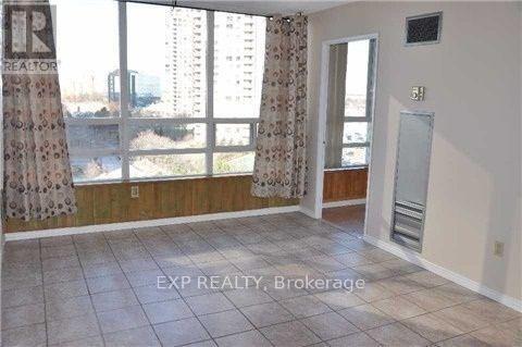 Building Photo - 50-850 Kingsbridge Garden Cir