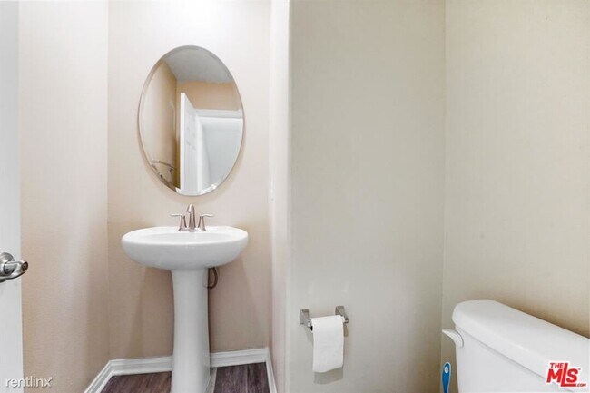 Building Photo - 4 br, 3.5 bath Condo - 14432 Kabana Ln Apt 1