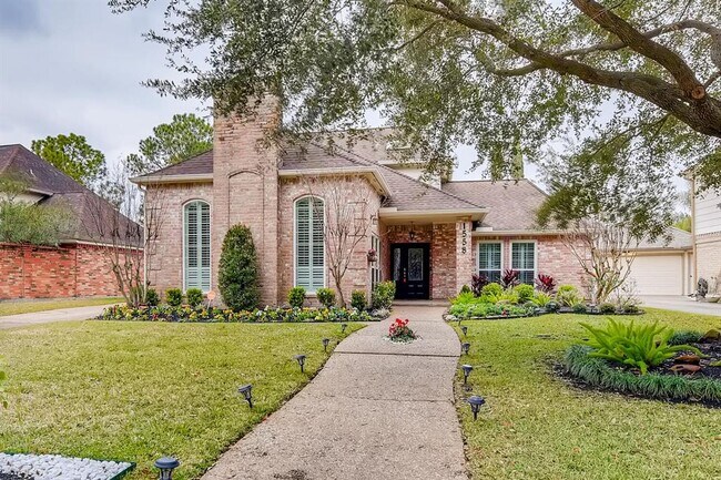 Building Photo - 1558 Hoveden Dr
