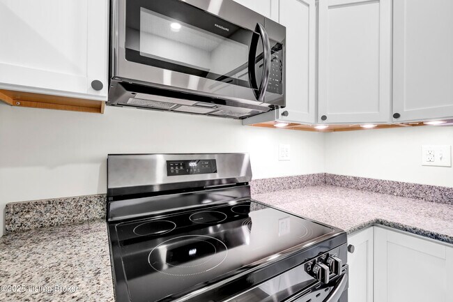Foto del edificio - 1426 S Brook St