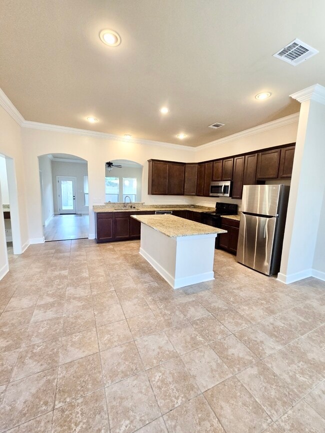 Building Photo - 103 Wood Moss Wy