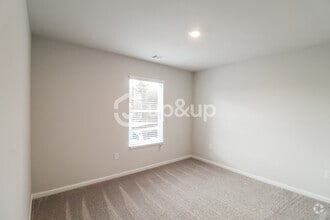 Building Photo - 40 Peach Pl