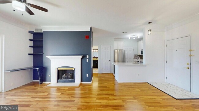 Foto del edificio - 1591 Spring Gate Dr.