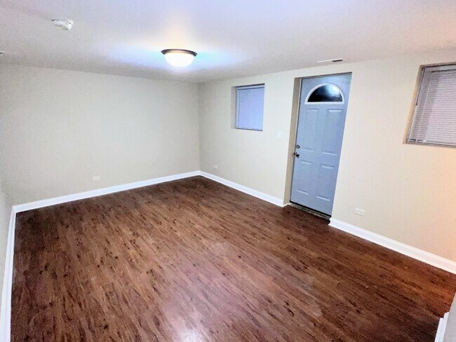 Foto del edificio - 7177 W Belden Ave