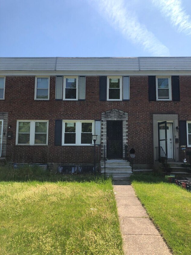 Primary Photo - 2 Bedroom 1.5 Bath