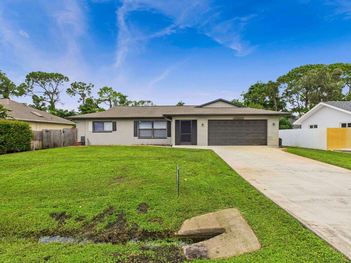 Single-Family Home in Fort Myers | 3 Beds,... - Single-Family Home in Fort Myers | 3 Beds,...