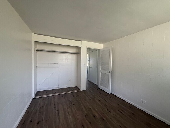 Foto del edificio - 85-175-175 Farrington Hwy