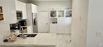 Building Photo - 1844 Salerno Cir