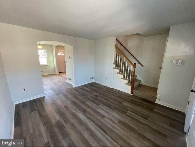 Building Photo - 4807 Williston St