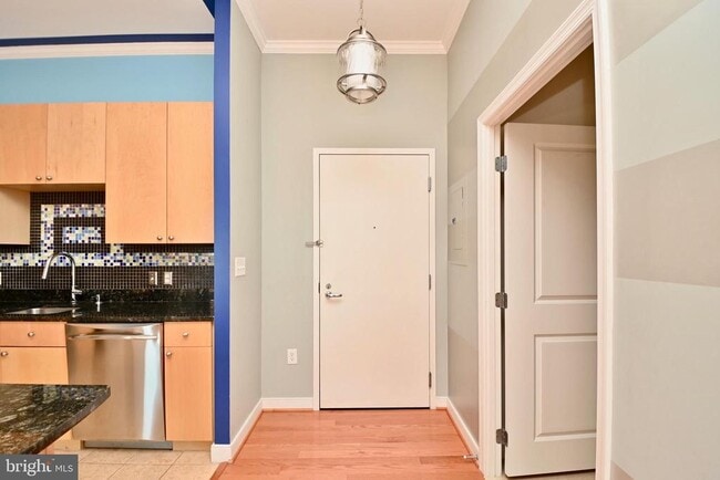 Building Photo - 155 Potomac Passage