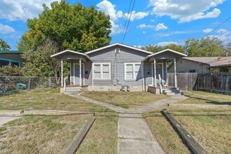 Building Photo - 313 La Manda Blvd