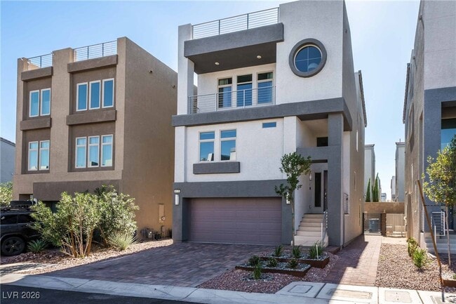 Foto del edificio - 8115 Carpenter Creek Ave