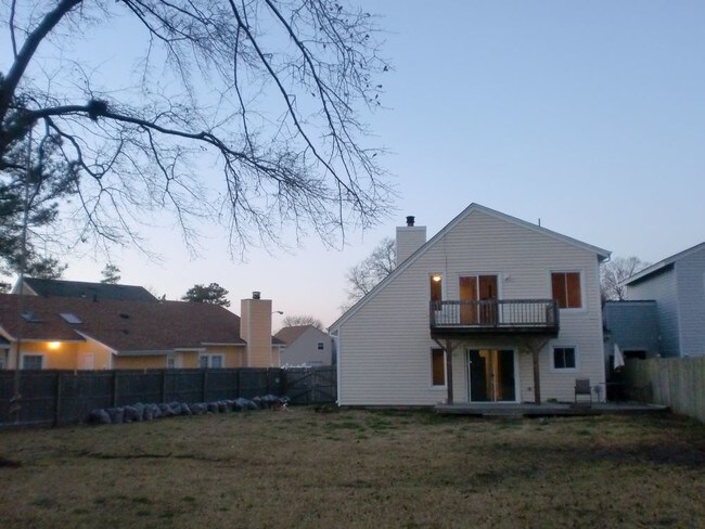 Building Photo - Impressive 3br 2 Bath Home Brandon VB