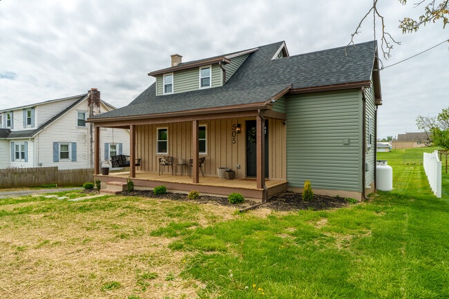 Building Photo - 505 Brenneman Rd