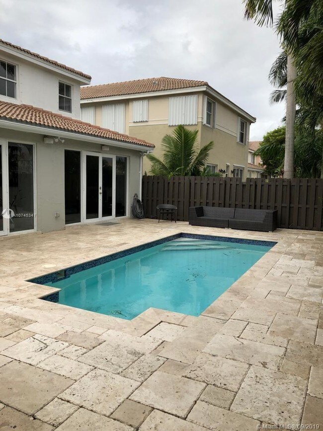 Foto del edificio - 11321 NW 46th Ln