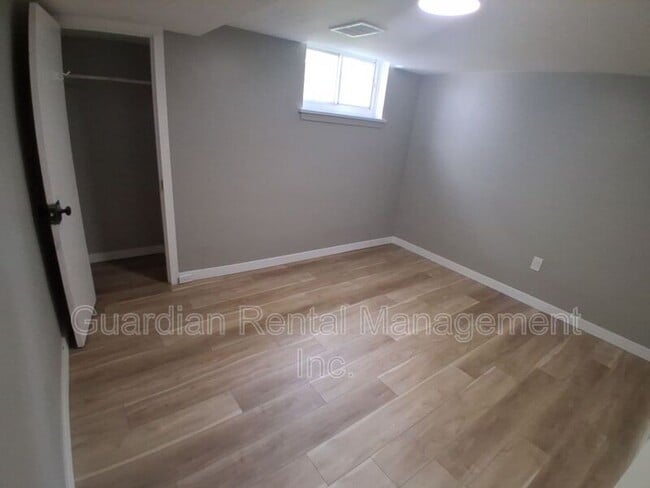 Building Photo - 300 Van Horne St