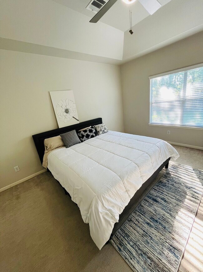 Foto del edificio - 21830 Alta Peak Way