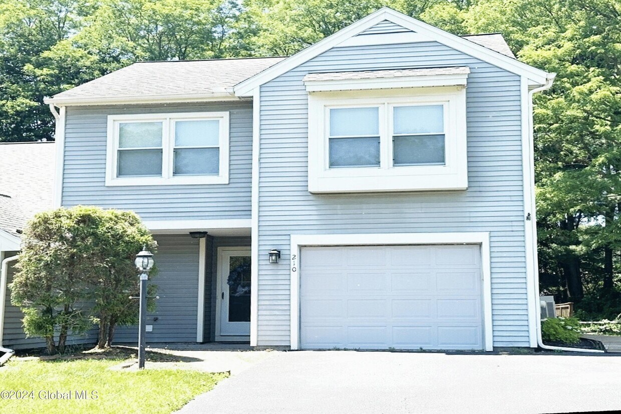 210 Walnut Ln, Slingerlands, NY 12159 Townhome Rentals in Slingerlands NY