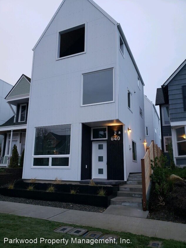 Primary Photo - 640 N Prospect St