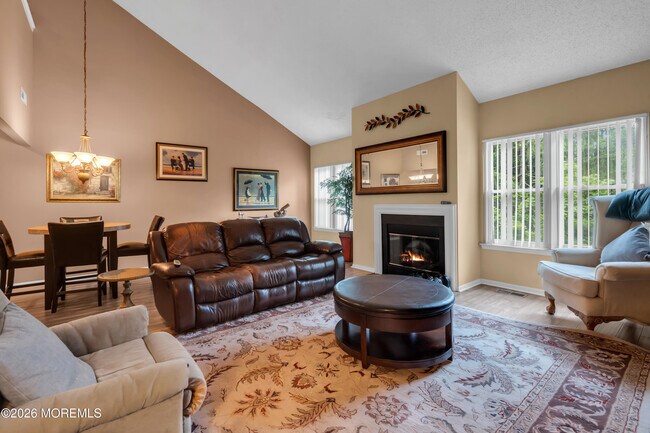 Foto del edificio - 492 Bayberry Ct