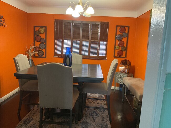 Foto del edificio - 7243 Dartmouth Ave