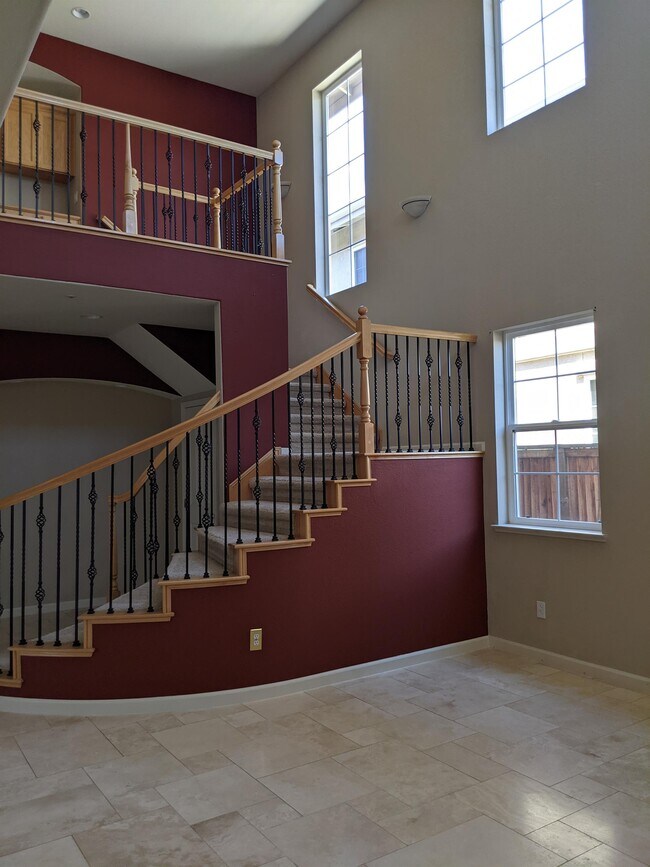 Foto del edificio - 2217 Spyglass Dr