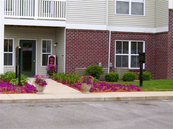Building Photo - 5970 Avalon Dr
