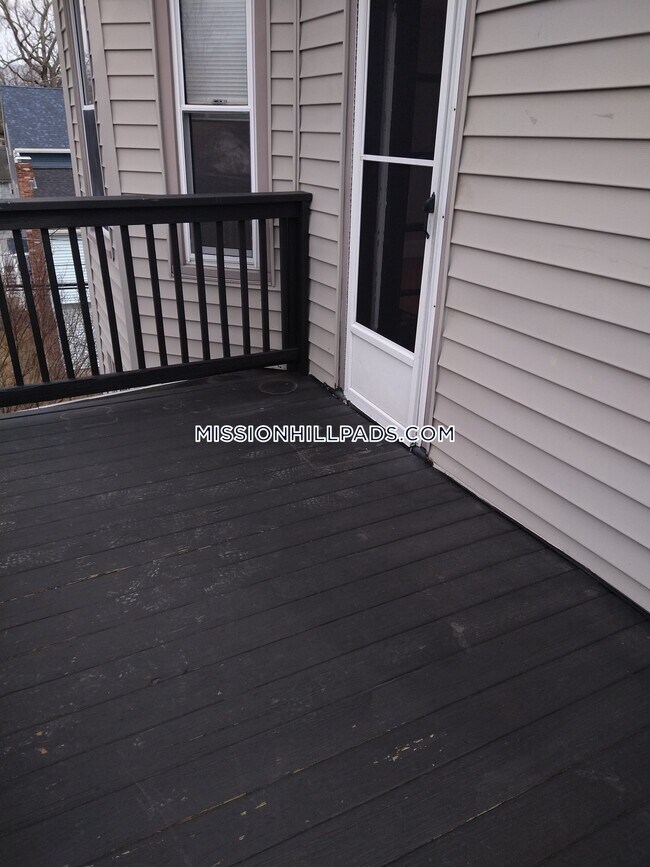 Foto del edificio - 76 Radcliffe St