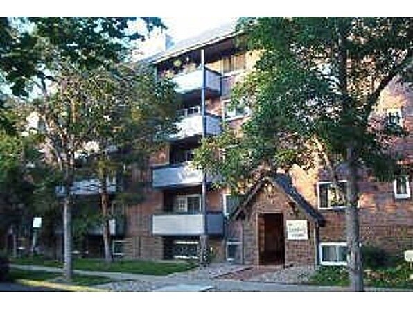 Foto principal - 1270 N Marion St