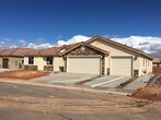 Foto principal - 4 bedroom home in Sky Ridge