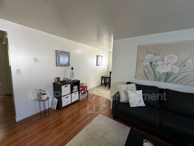 Foto del edificio - 1741 Holladay Blvd E